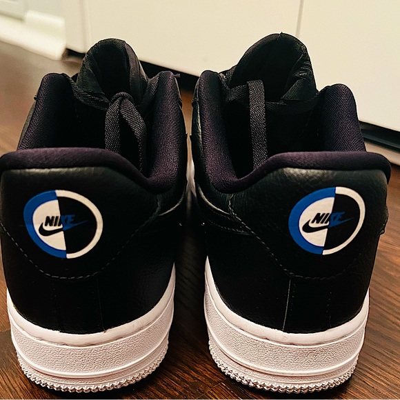 Nike Air Force 1 07 LX Sisterhood Black Metallic Gold - Women’s 7 - CT1990-001 - Picture 8 of 13